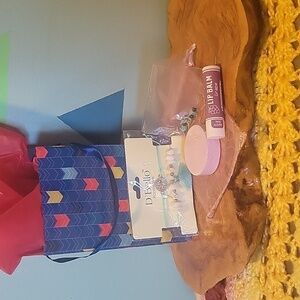 New 5 Piece Gift Set Bundle, Bracelets, Earrings, etc. Wrapped And Ready To Go